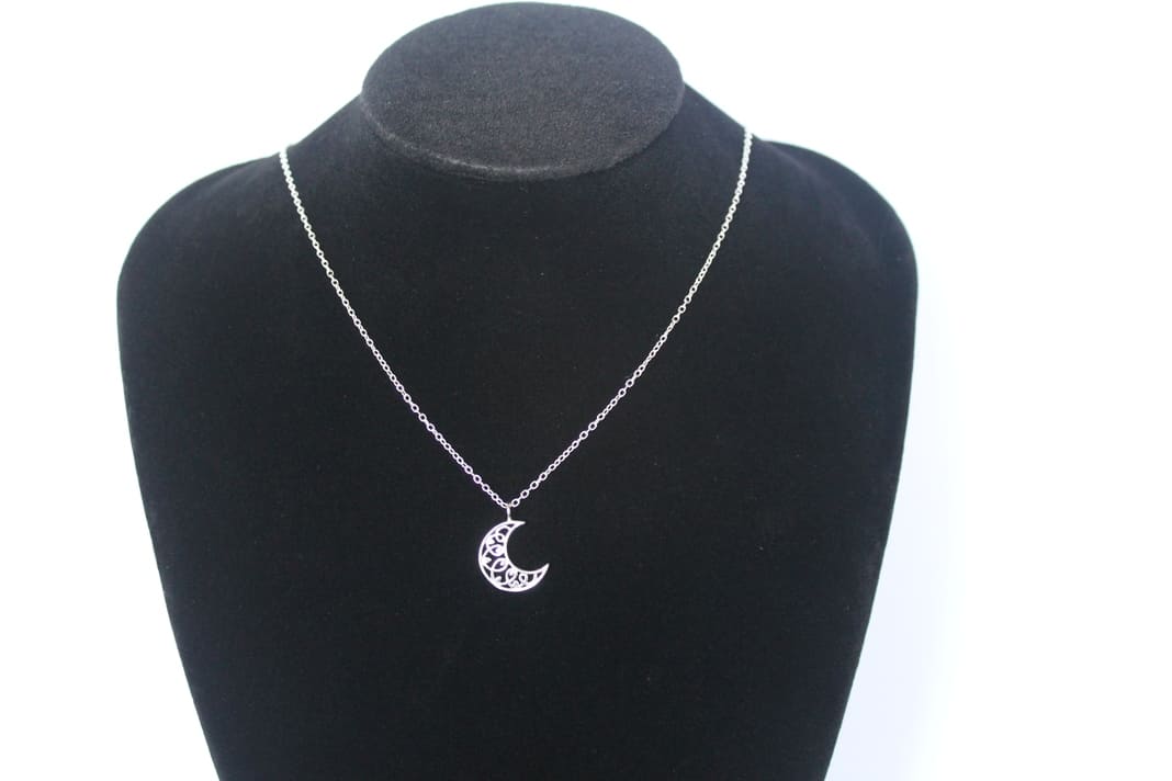 Collar de luna creciente de plata - Imagen 2