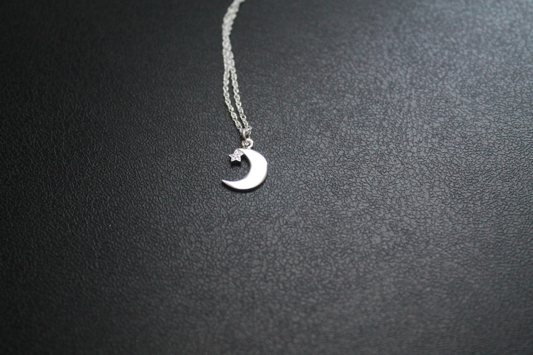 Gargantilla Luna y Estrella de Plata con Zirconia Cúbica