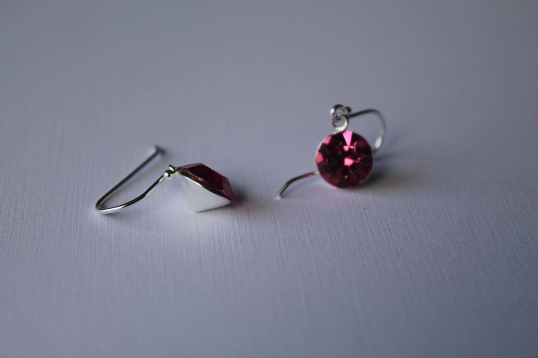 Pendientes Redondos de Plata con Cristal - Imagen 4