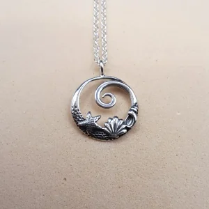 Collar ola de mar de plata 925 con concha, caracola y estrella de mar en relieve